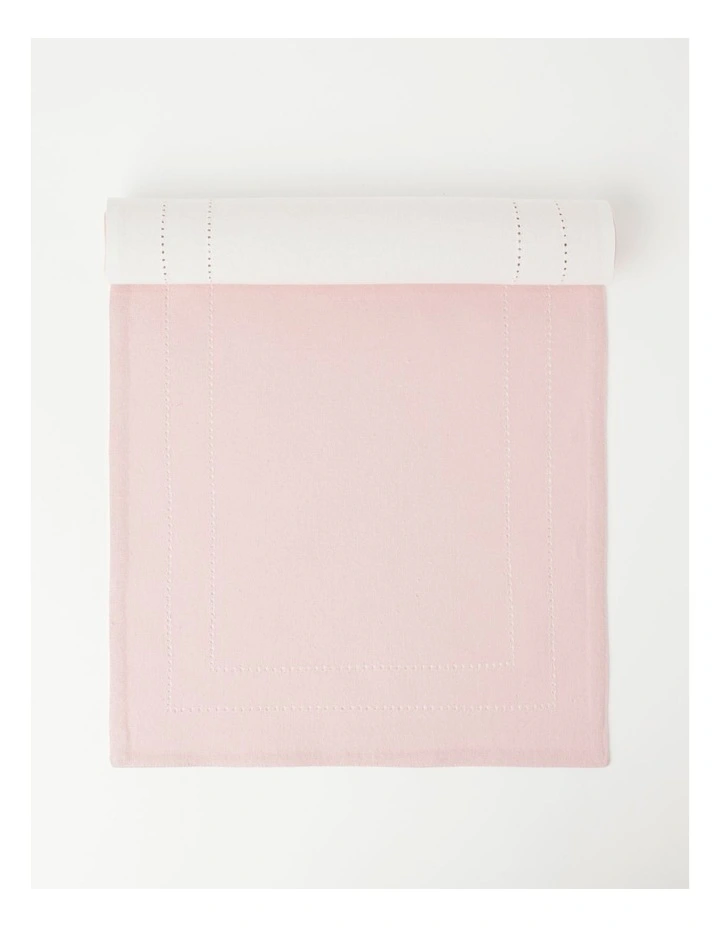 Best Sale βοΈ Heritage Elizabeth Table Runner Pink π